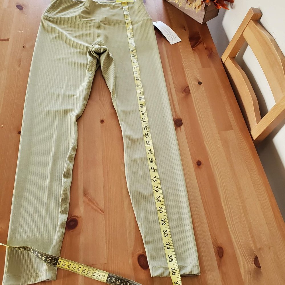 All in Motion - Women's Ultra High-Rise Rib Leggings Olive Green Size M Reg - Picture 8 of 13